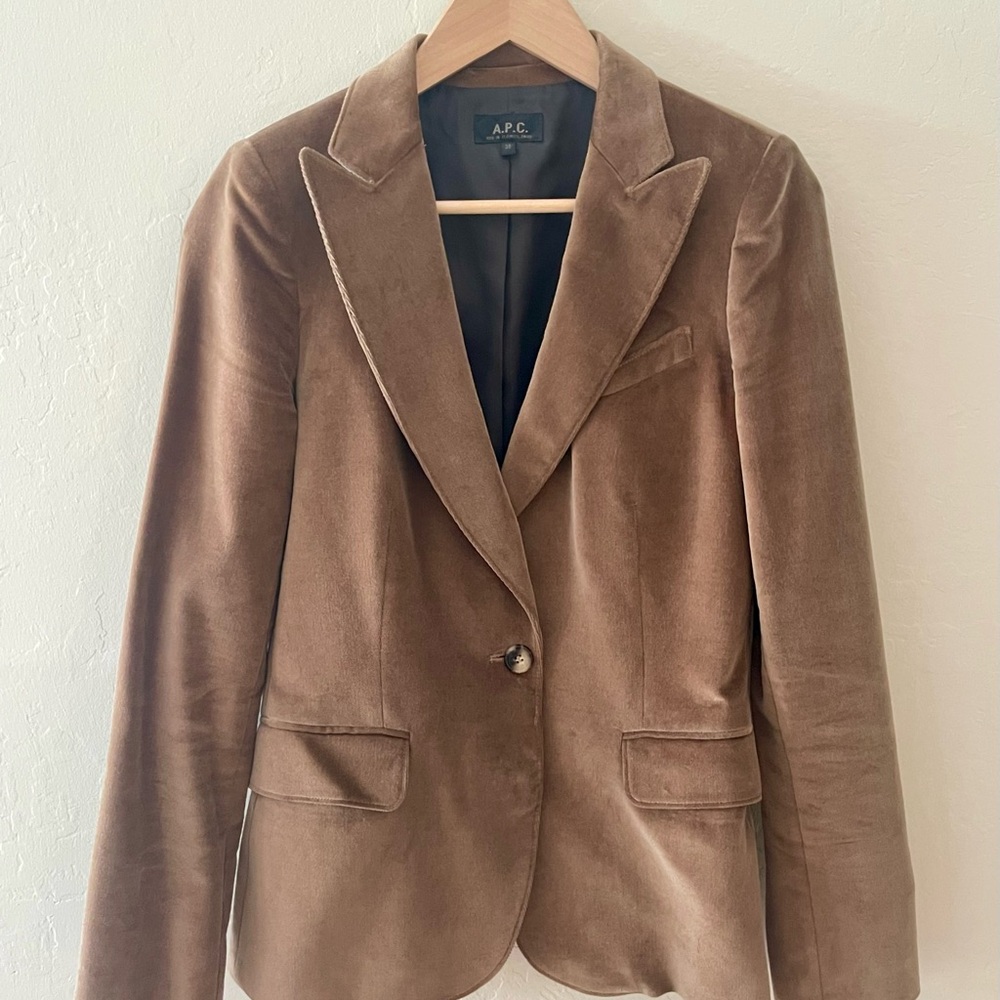 A.P.C. Women's Tan Velvet Blazer NWT - $220